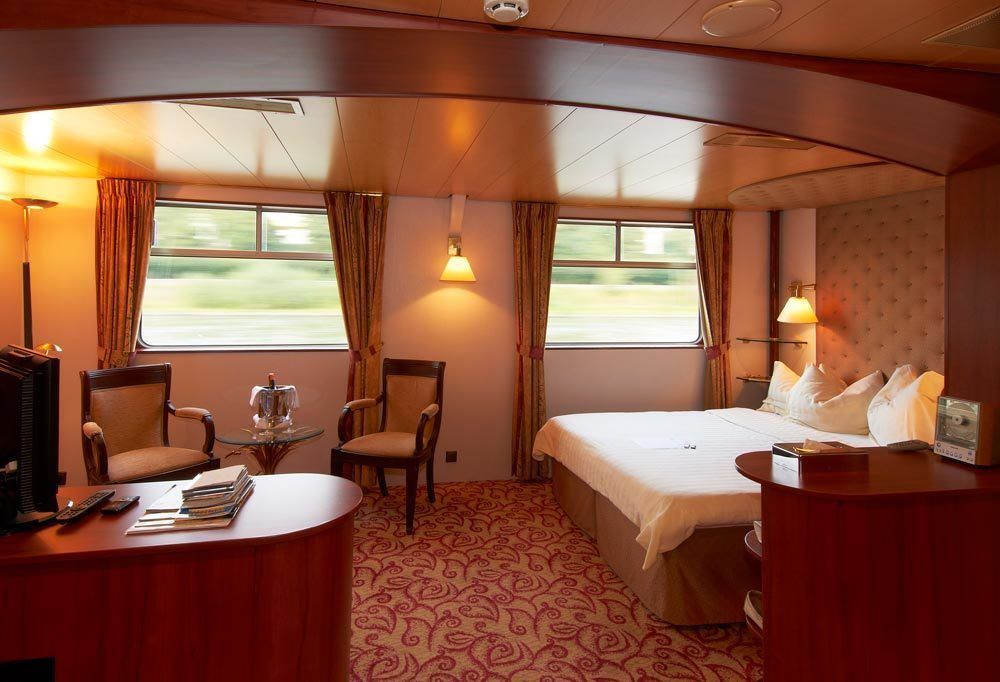 Knm Ms Switzerland Ii - Hotel Keulen